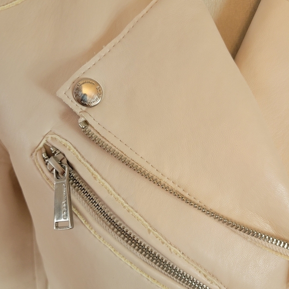 NWT BCBG Generation Faux Leather Motorcycle Jacket Size Medium - Picture 5 of 7